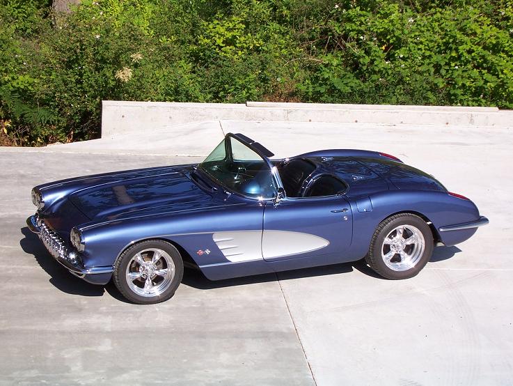 Dave_Eileen_1959_Roadster.jpg ( bytes)